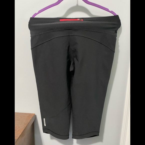 Fitness Shorts - Picture 2 of 3